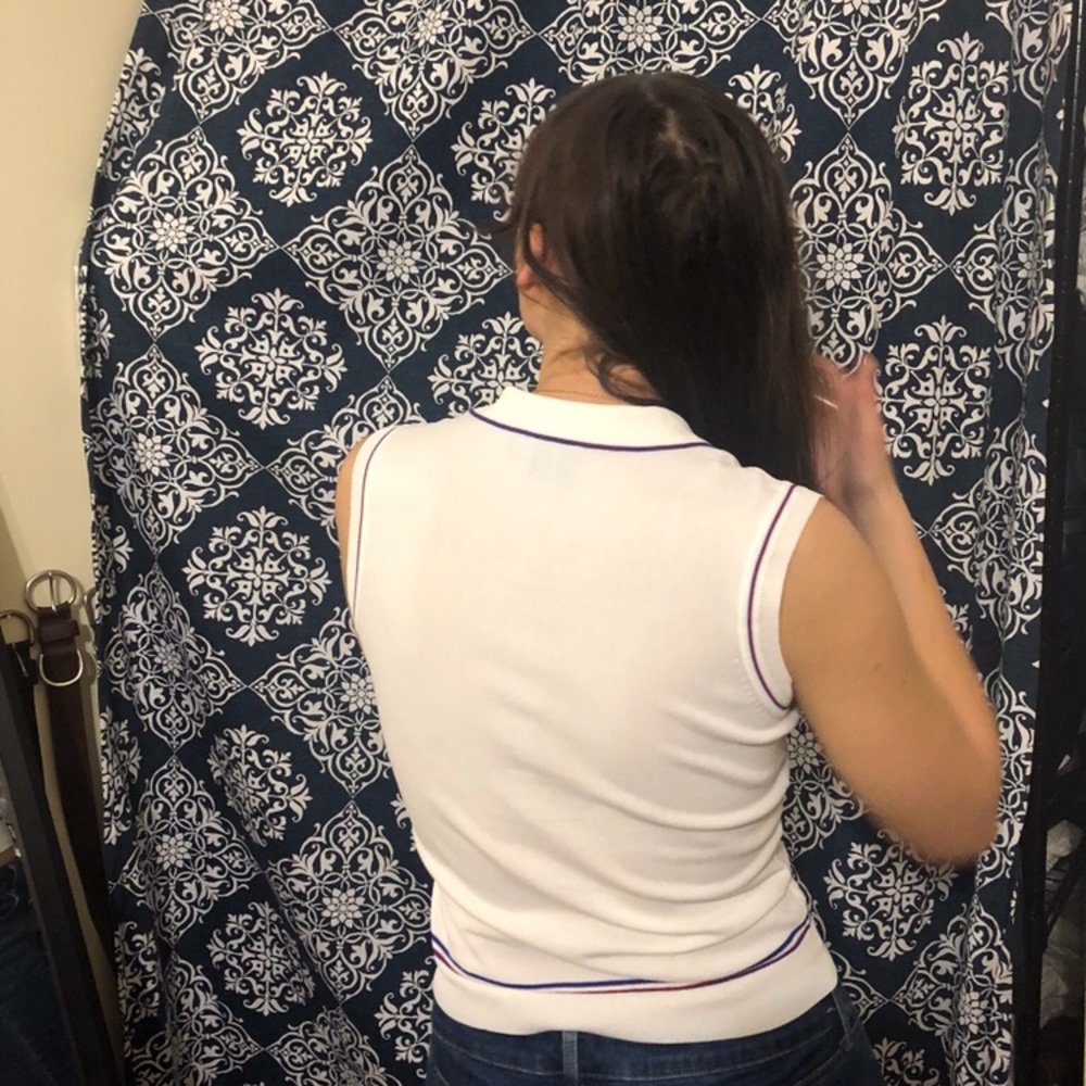 Tennis sleeveless shirt